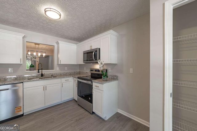 3017 Waldrop Circle, Decatur, GA 30034