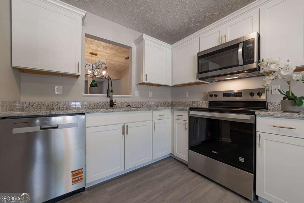 3017 Waldrop Circle, Decatur, GA 30034