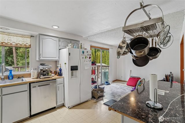 11122 27th Drive SE, Everett, WA 98208