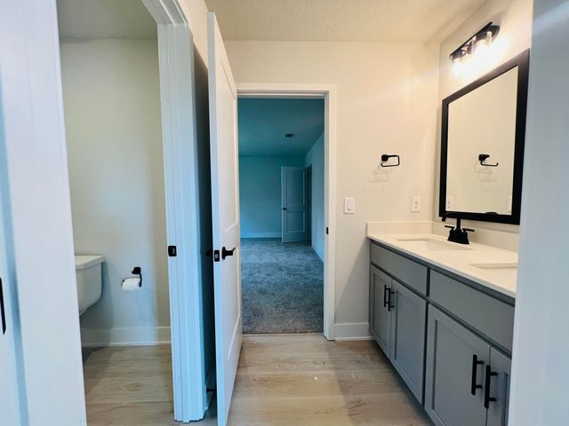 5303 Hidden Pines Circle, Milton, FL 32583