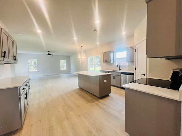 5303 Hidden Pines Circle, Milton, FL 32583