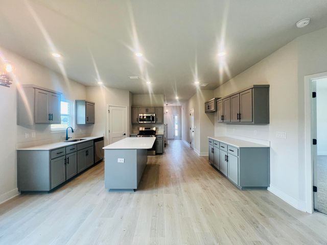 5303 Hidden Pines Circle, Milton, FL 32583