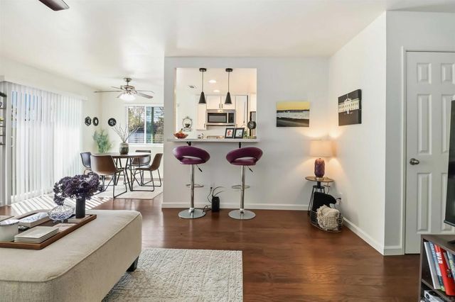 850 Cypress Point Way, Oceanside, CA 92058