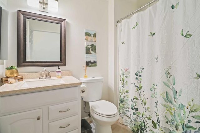 850 Cypress Point Way, Oceanside, CA 92058