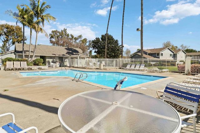850 Cypress Point Way, Oceanside, CA 92058