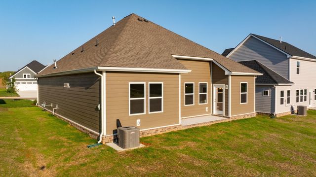 3915 Trinity Woods Rd, Columbia, TN 38401