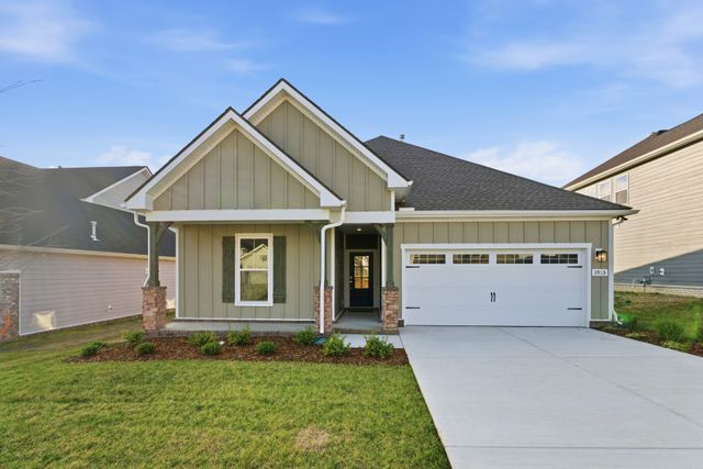 3915 Trinity Woods Rd, Columbia, TN 38401