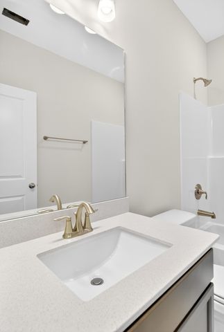 3915 Trinity Woods Rd, Columbia, TN 38401