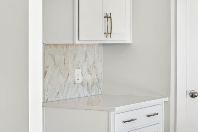 3915 Trinity Woods Rd, Columbia, TN 38401