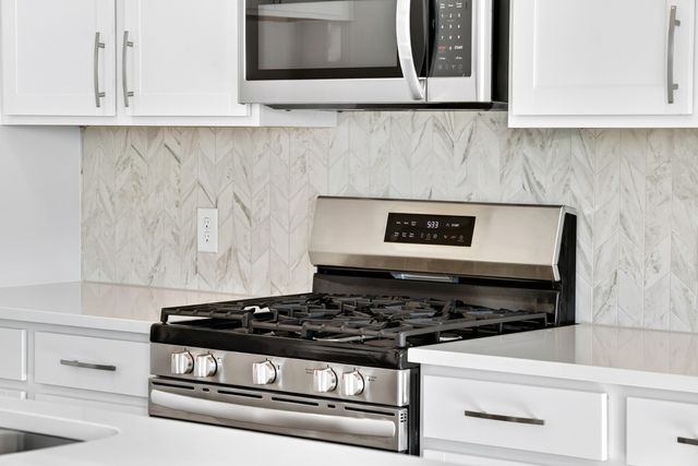 3915 Trinity Woods Rd, Columbia, TN 38401