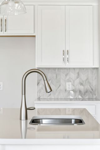 3915 Trinity Woods Rd, Columbia, TN 38401