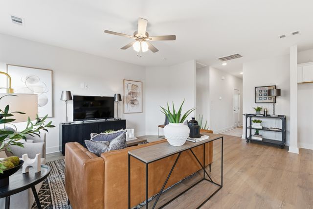 3915 Trinity Woods Rd, Columbia, TN 38401