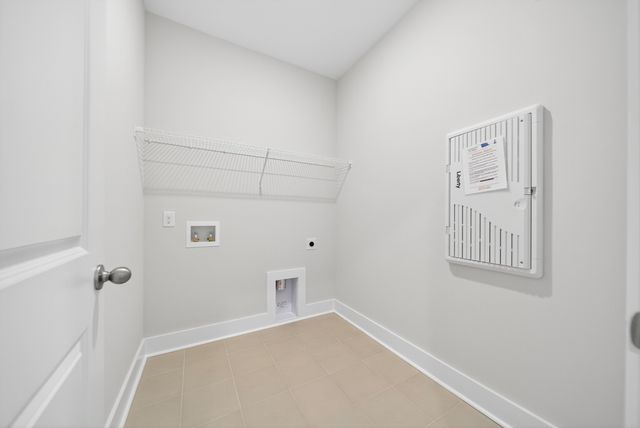 3915 Trinity Woods Rd, Columbia, TN 38401