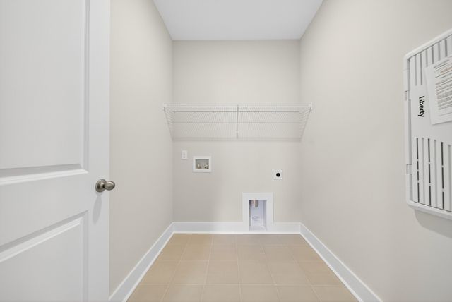 3915 Trinity Woods Rd, Columbia, TN 38401