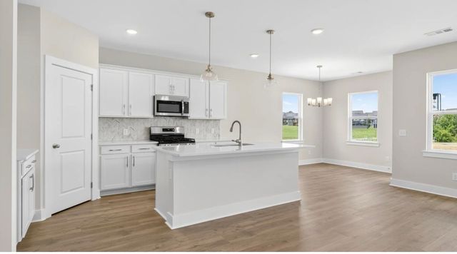 3915 Trinity Woods Road, Columbia, TN 38401