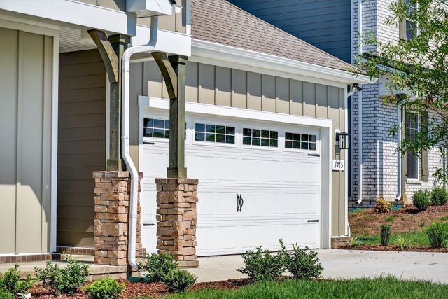 3915 Trinity Woods Rd, Columbia, TN 38401