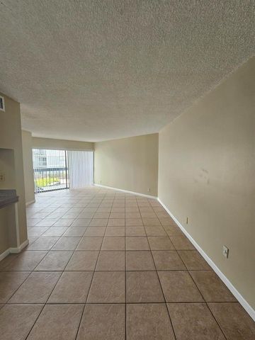 1880 N CONGRESS Avenue 209, West Palm Beach, FL 33401