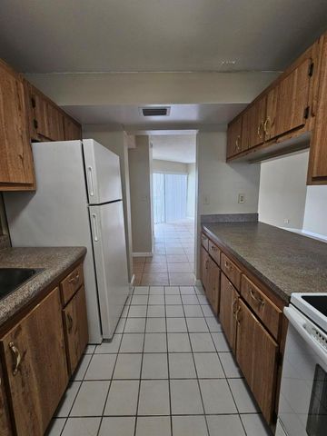 1880 N CONGRESS Avenue 209, West Palm Beach, FL 33401