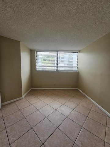 1880 N CONGRESS Avenue 209, West Palm Beach, FL 33401