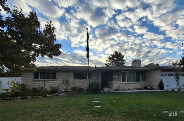 1821 Howard Ave, Caldwell, ID 83605 property photo