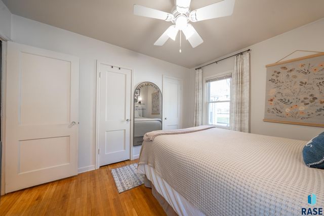 1711 S West Ave Avenue, Sioux Falls, SD 57105