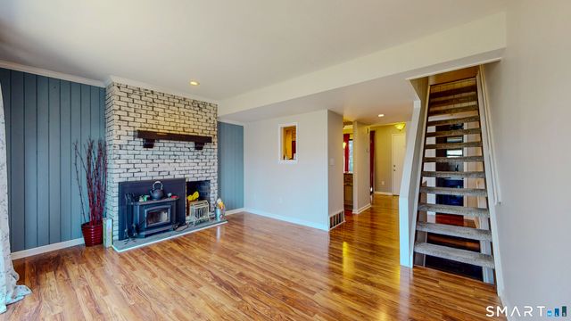 54 Clubhouse Drive 54, Woodbury, CT 06798