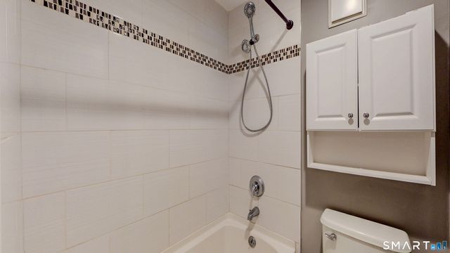 54 Clubhouse Drive 54, Woodbury, CT 06798