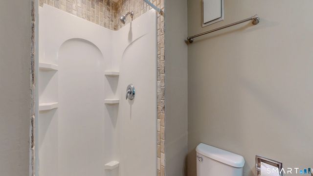 54 Clubhouse Drive 54, Woodbury, CT 06798