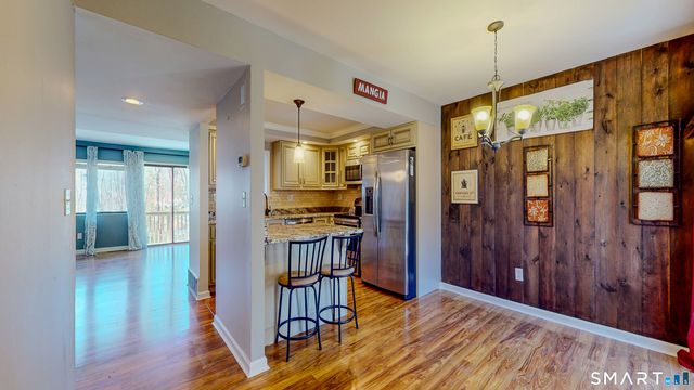 54 Clubhouse Drive 54, Woodbury, CT 06798