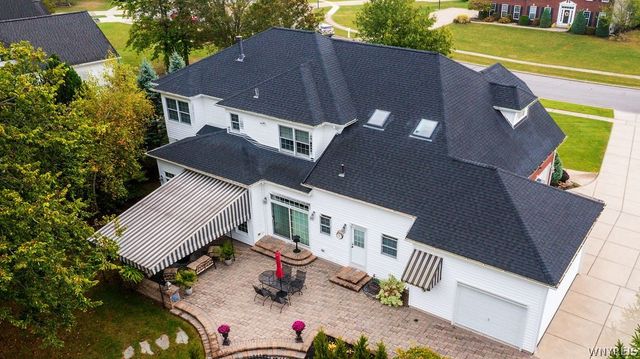 81 Hidden Oaks Court, Grand Island, NY 14072