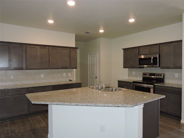 305 Silo Circle, Royse City, TX 75189