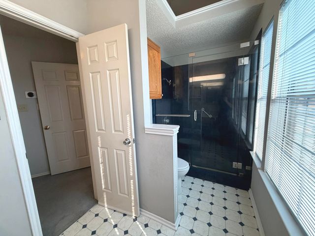 400 Santa Fe Trail 24, Irving, TX 75063