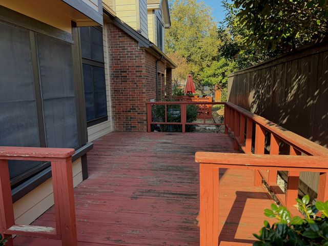 400 Santa Fe Trail 24, Irving, TX 75063