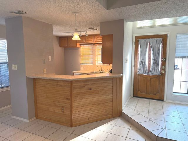 400 Santa Fe Trail 24, Irving, TX 75063