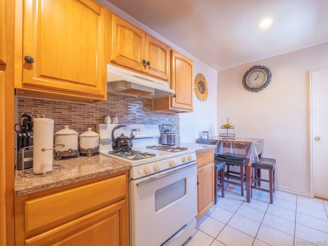 110-15 71st Road 6K, Forest Hills, NY 11375
