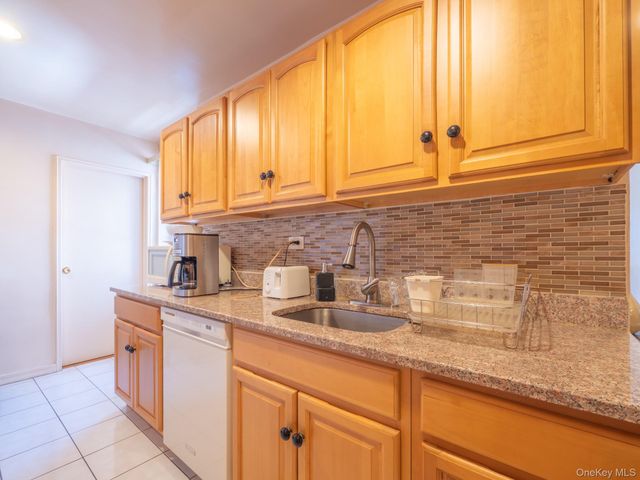 110-15 71st Road 6K, Forest Hills, NY 11375