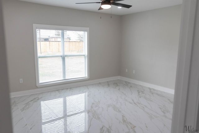 6291 Pelican Crossing Dr, Gonzales, LA 70737