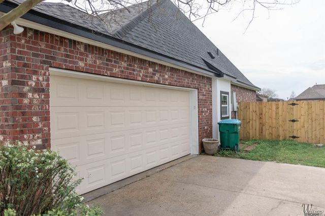 6291 Pelican Crossing Dr, Gonzales, LA 70737