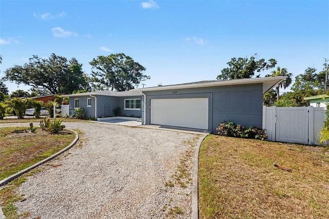 4660 22ND AVENUE S, St Petersburg, FL 33711