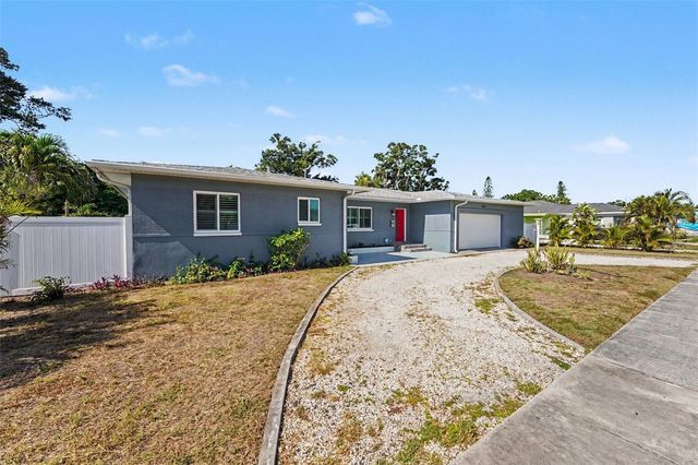 4660 22ND AVENUE S, St Petersburg, FL 33711