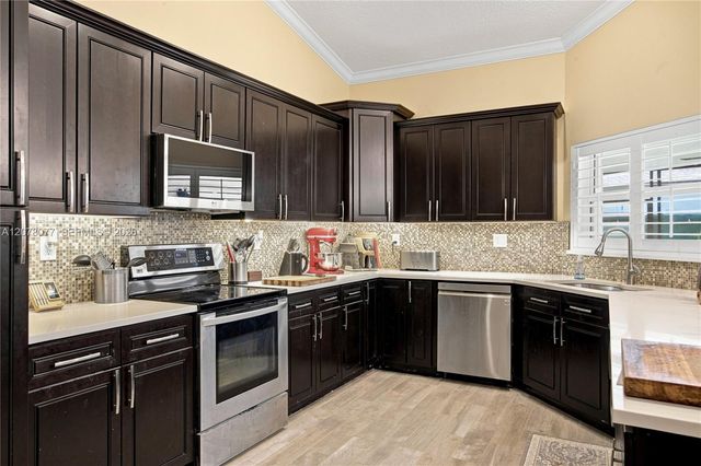 6526 Windsor Drive, Parkland, FL 33067