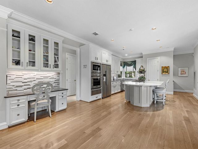 15 Golf Links Court, Houston, TX 77339