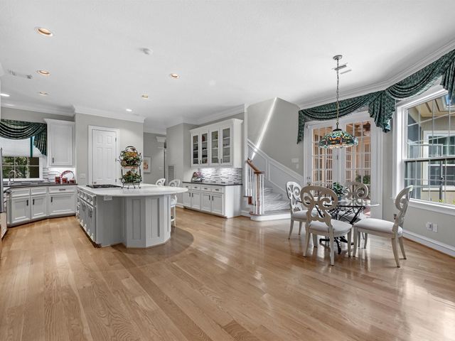 15 Golf Links Court, Houston, TX 77339