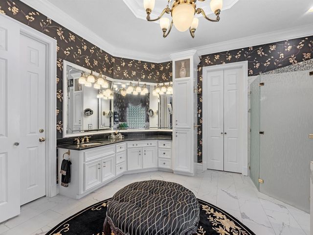 15 Golf Links Court, Houston, TX 77339