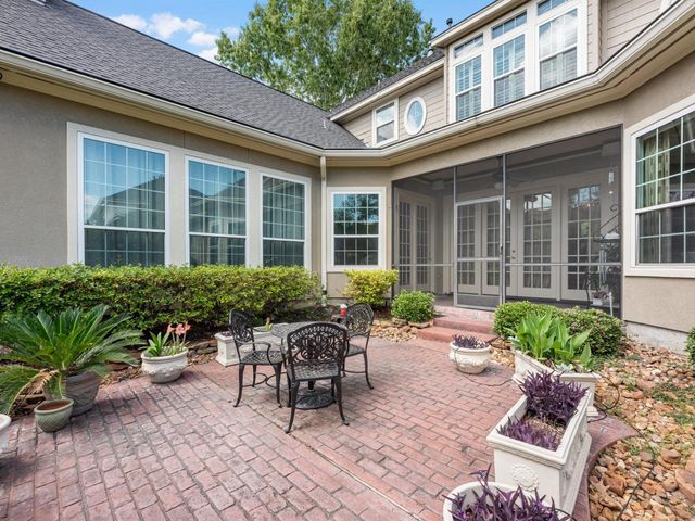 15 Golf Links Court, Houston, TX 77339