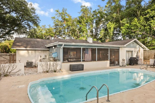 84 HOLLOW BRANCH ROAD, Apopka, FL 32703