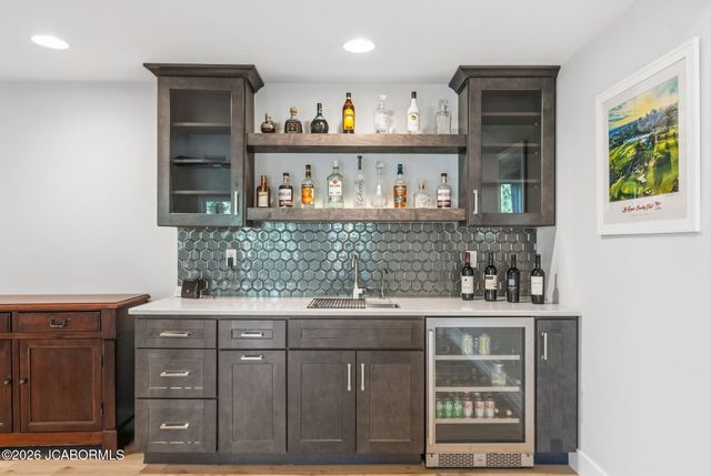 920 ENGLE DRIVE, Columbia, MO 65203