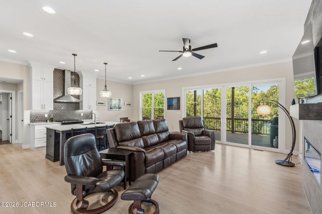 920 ENGLE DRIVE, Columbia, MO 65203