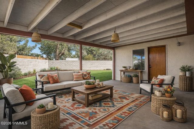 1205 Skyway Drive, Las Cruces, NM 88001