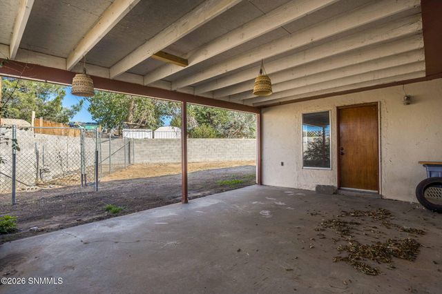 1205 Skyway Drive, Las Cruces, NM 88001